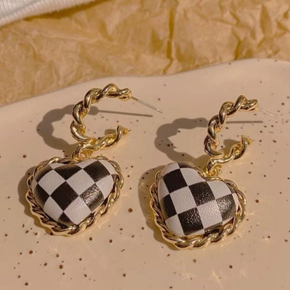 Jewelry - s925post geometric black and white checkerboard earrings